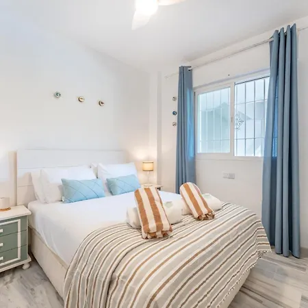 Pass The Keys Stylish 3 Bed Flat In Pacos Apartament